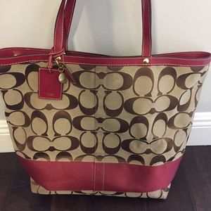 Classic Coach Print/ Red Trim Large Tote